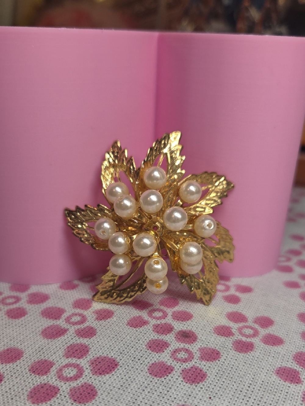 Vintage Gold Pearl Flower Brooch